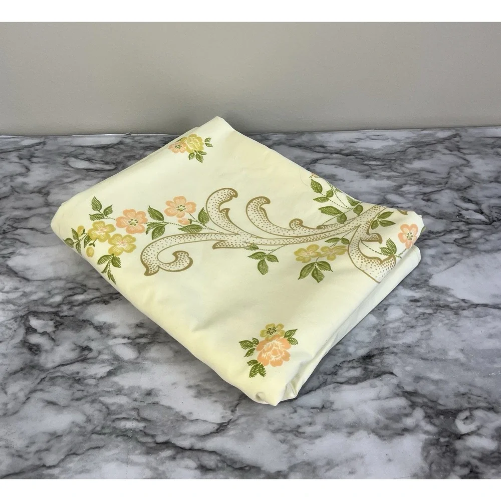 Vintage 70s Meadowbrook Flat Sheet Floral Yellow Sheet Full/Double Size